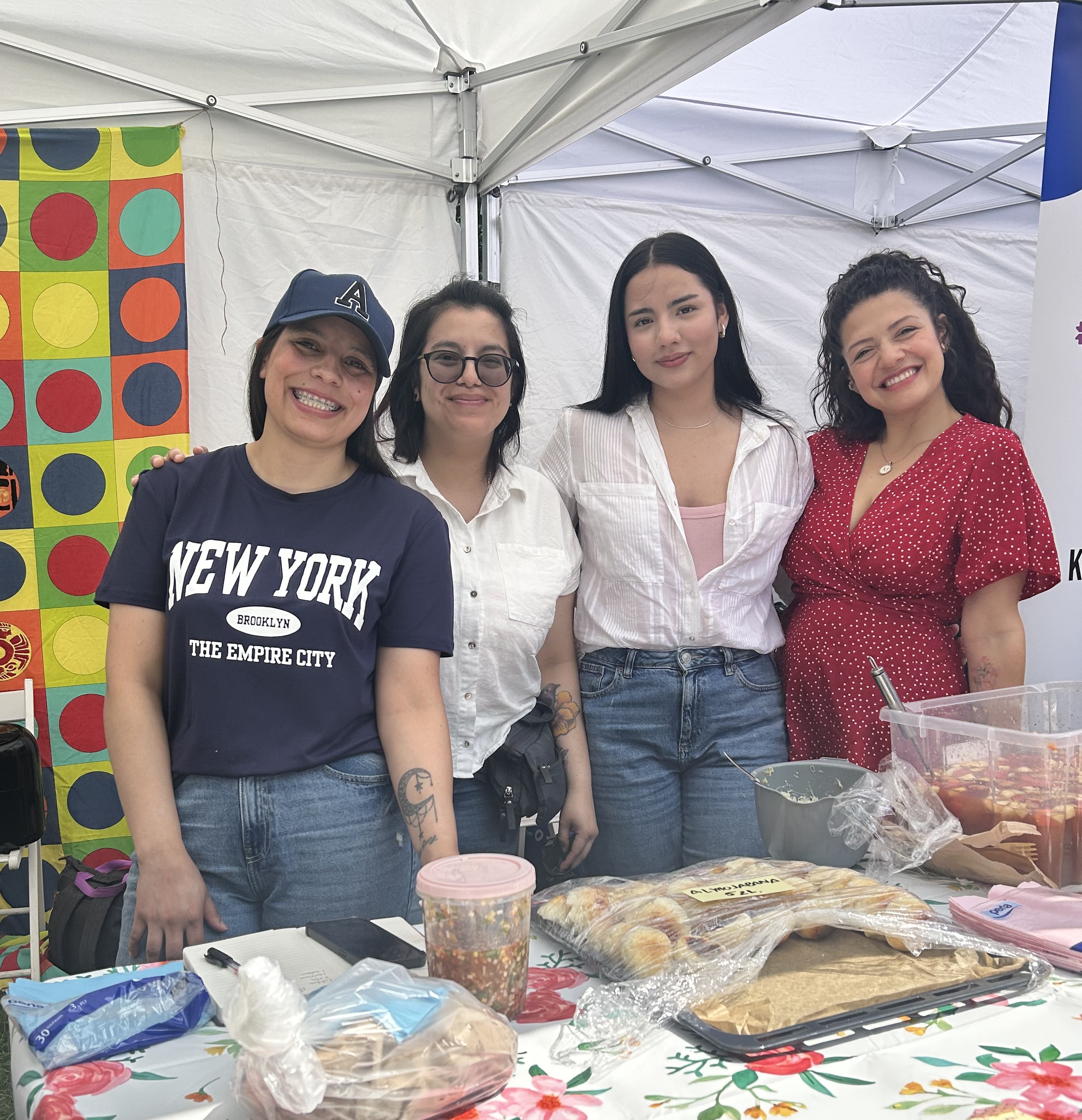 La Embajada de Colombia en Polonia participó en el Picnic Familiar Multicultural en conmemoración del Día Mundial del Refugiado 2025