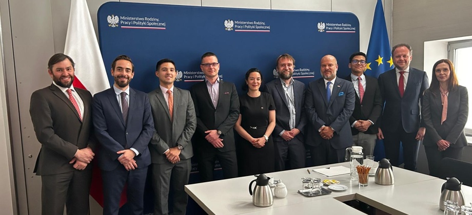Reunión con el Ministerio de Trabajo, Familia y Política Social sobre nueva normativa laboral para extranjeros en Polonia