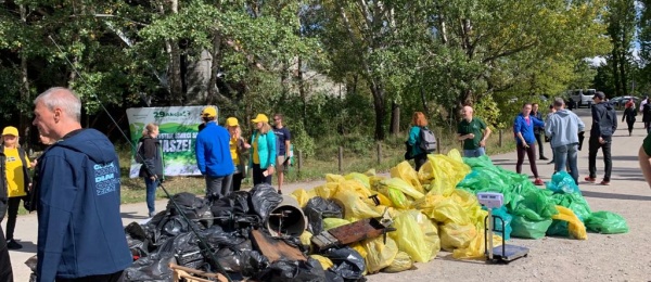 Embajada de Colombia participó en Jornada de Clean Up the World